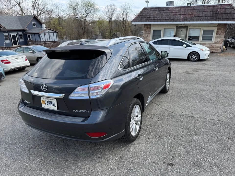 2010 Lexus RX 3rd Gen - Image 4 of 16