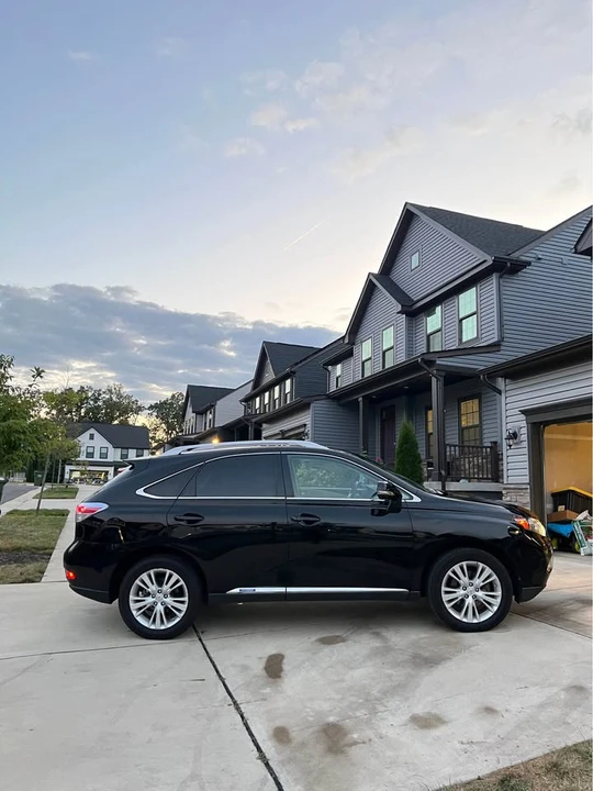 2010 Lexus RX 3rd Gen - Image 2 of 16