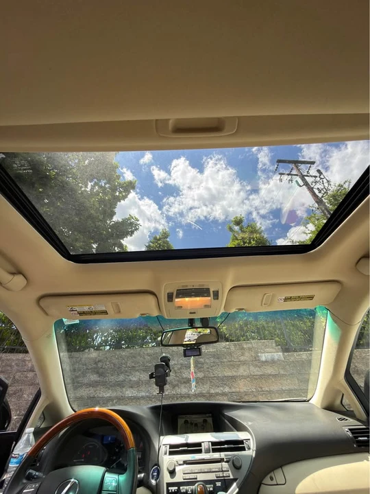 2010 Lexus RX 3rd Gen - Image 16 of 16