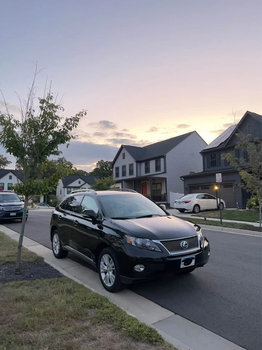 2010 Lexus RX 3rd Gen - Image 5 of 16