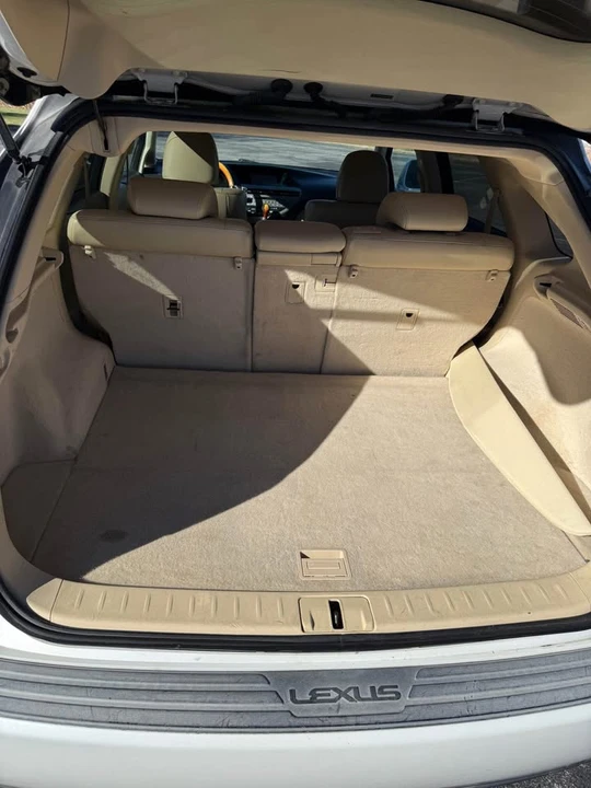 2010 Lexus RX 3rd Gen - Image 6 of 9