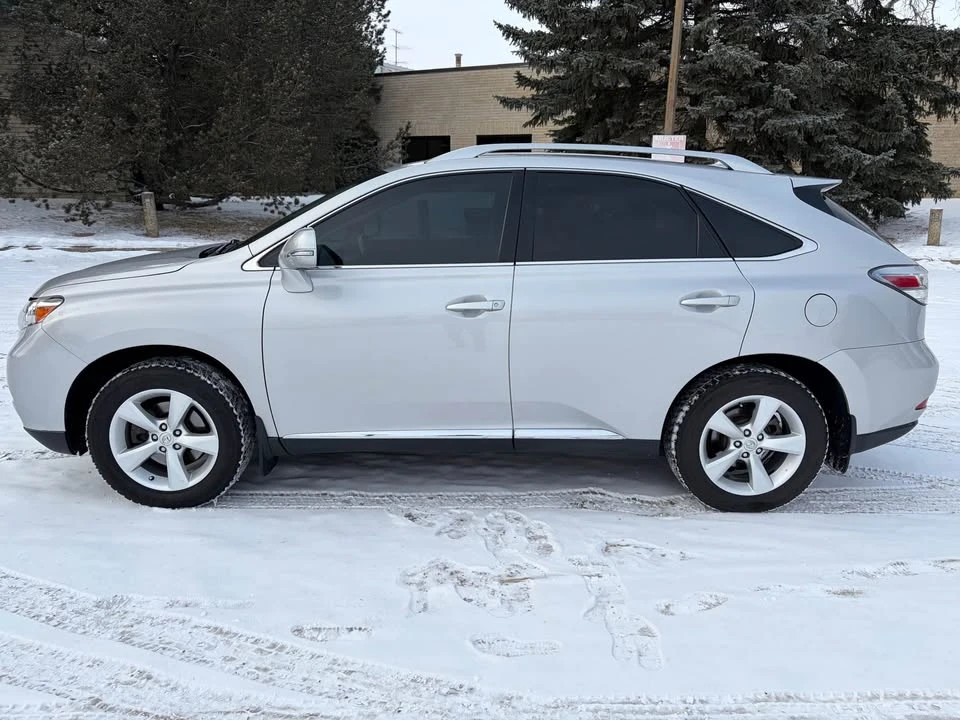 2010 Lexus RX 3rd Gen - Image 8 of 10