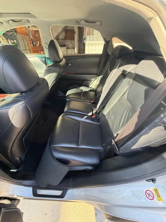 2010 Lexus RX 3rd Gen - Image 19 of 20