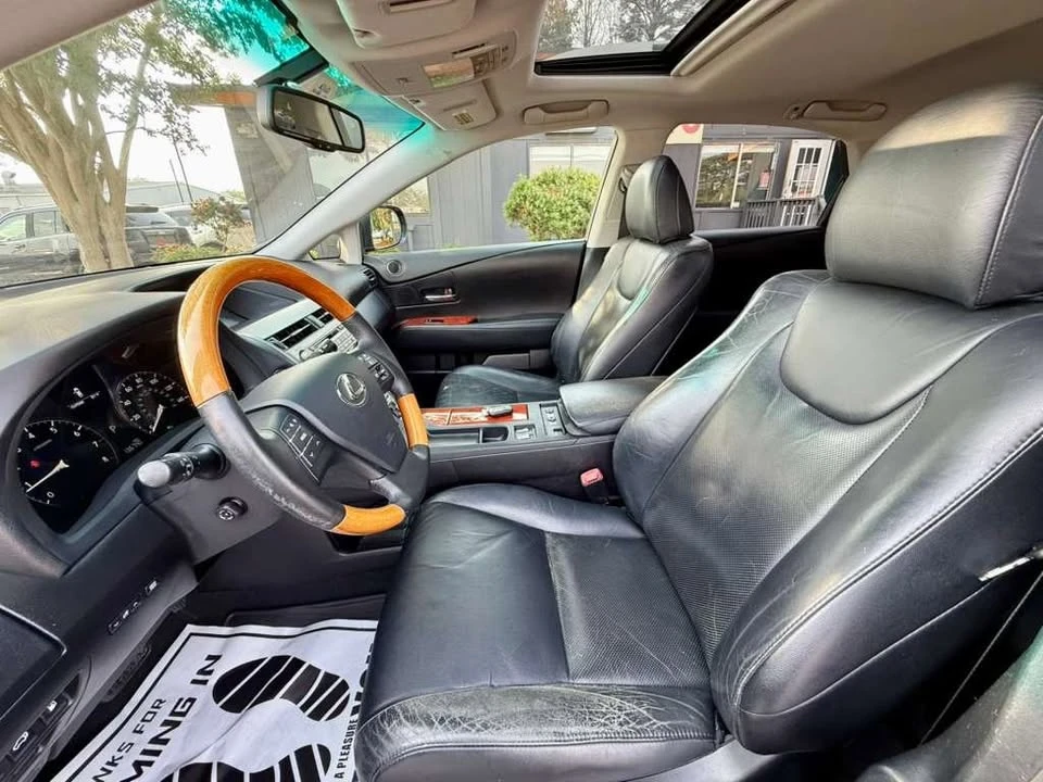 2010 Lexus RX 3rd Gen - Image 10 of 20