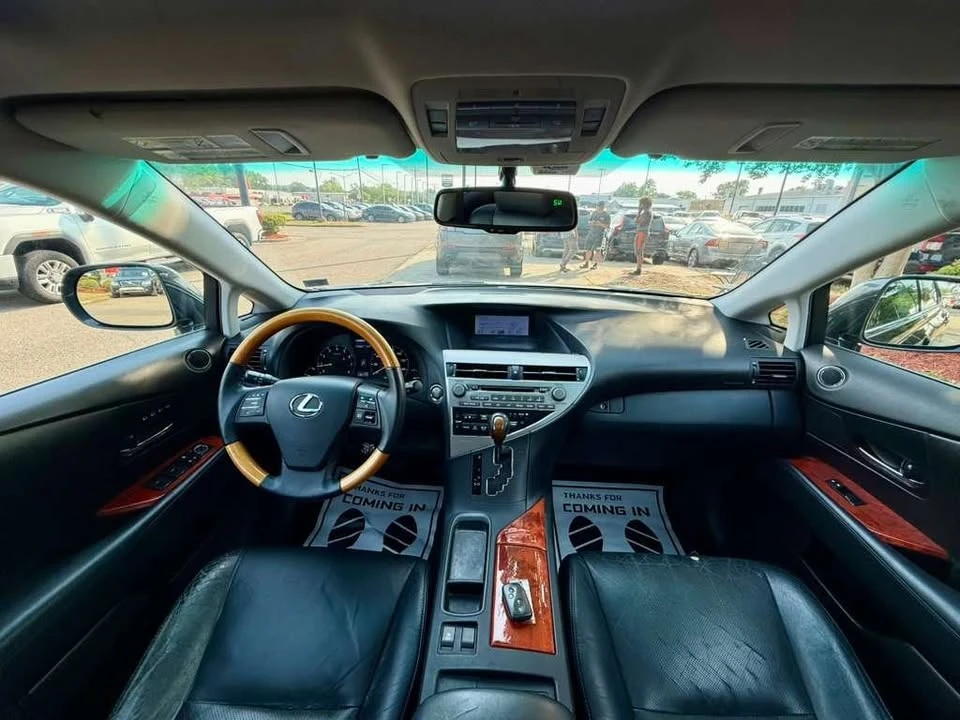 2010 Lexus RX 3rd Gen - Image 11 of 20