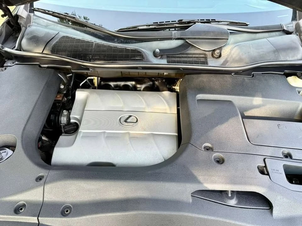 2010 Lexus RX 3rd Gen - Image 19 of 20