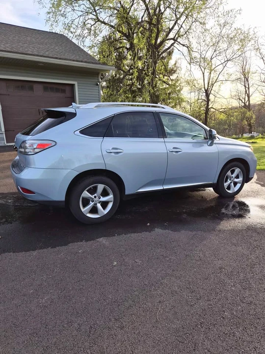 2010 Lexus RX 3rd Gen - Image 2 of 8