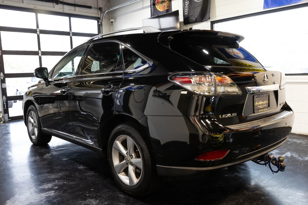 2010 Lexus RX 3rd Gen - Image 8 of 21