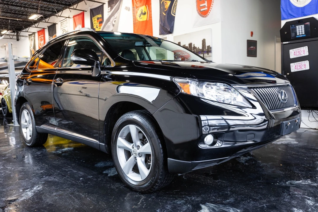 2010 Lexus RX 3rd Gen - Image 18 of 21