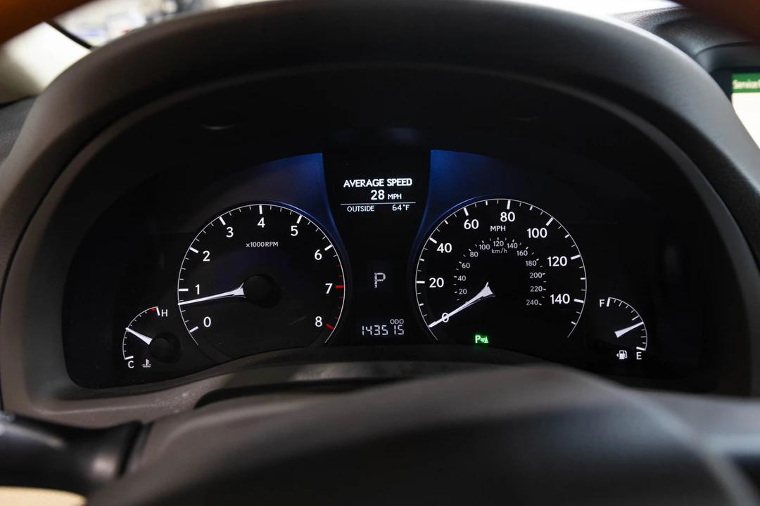2010 Lexus RX 3rd Gen - Image 27 of 31