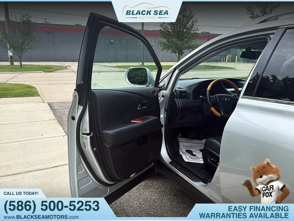 2010 Lexus RX 3rd Gen - Image 15 of 24