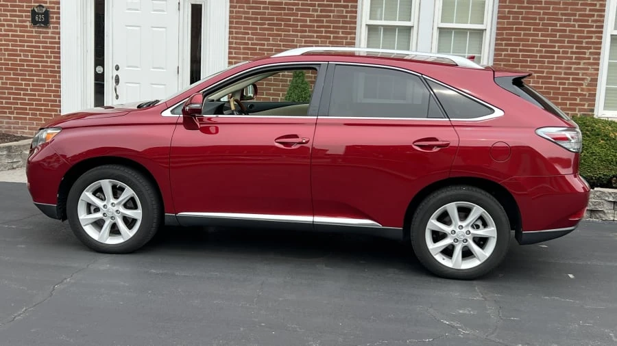 2010 Lexus RX 3rd Gen - Image 2 of 9