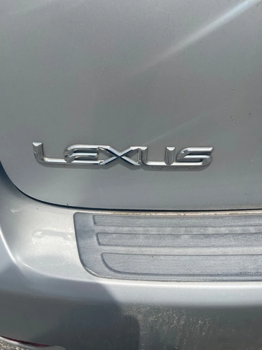 2010 Lexus RX 3rd Gen - Image 8 of 31