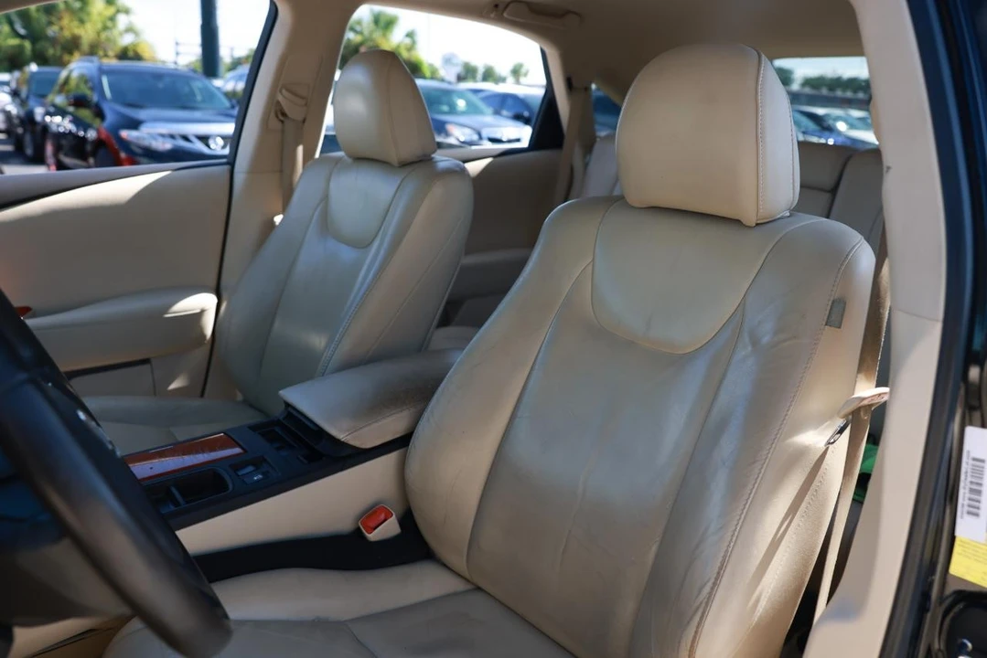2010 Lexus RX 3rd Gen - Image 6 of 31
