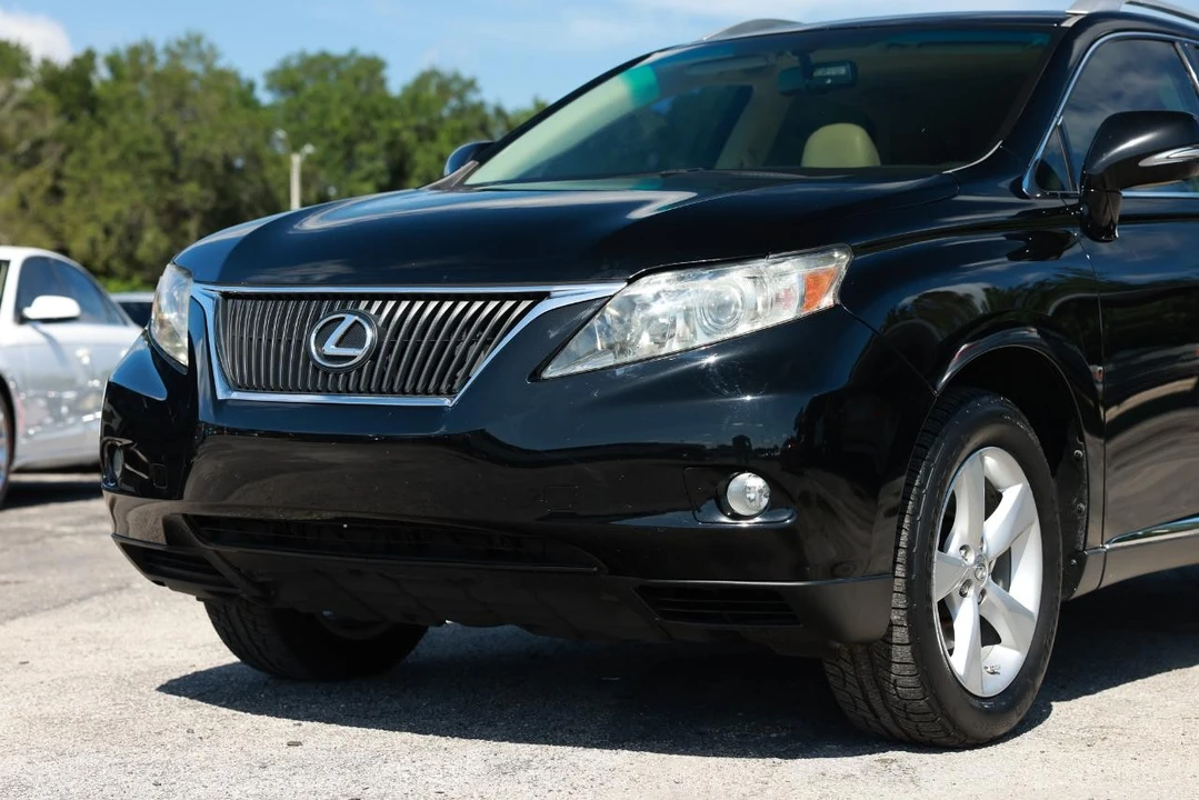 2010 Lexus RX 3rd Gen - Image 26 of 31
