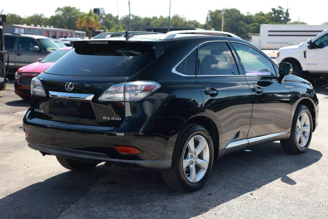 2010 Lexus RX 3rd Gen - Image 11 of 31
