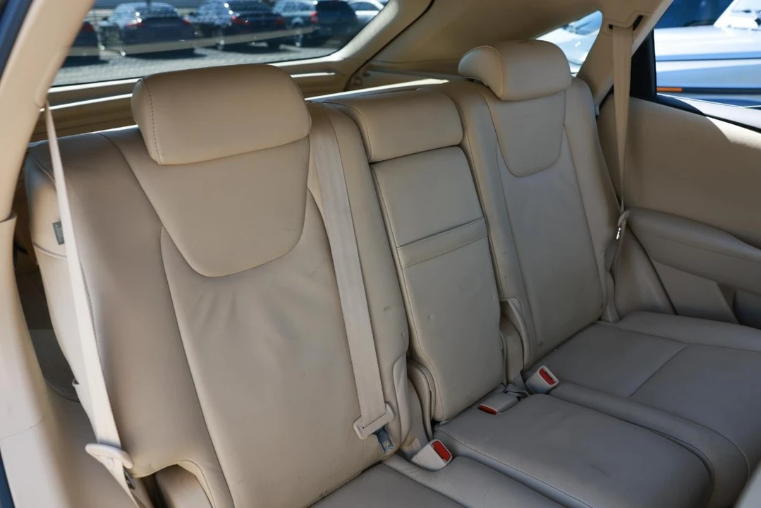 2010 Lexus RX 3rd Gen - Image 14 of 31
