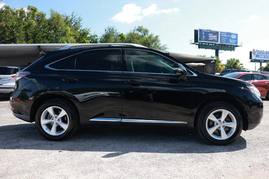 2010 Lexus RX 3rd Gen - Image 13 of 31