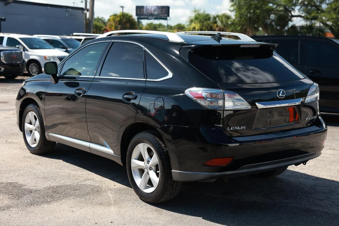 2010 Lexus RX 3rd Gen - Image 5 of 31