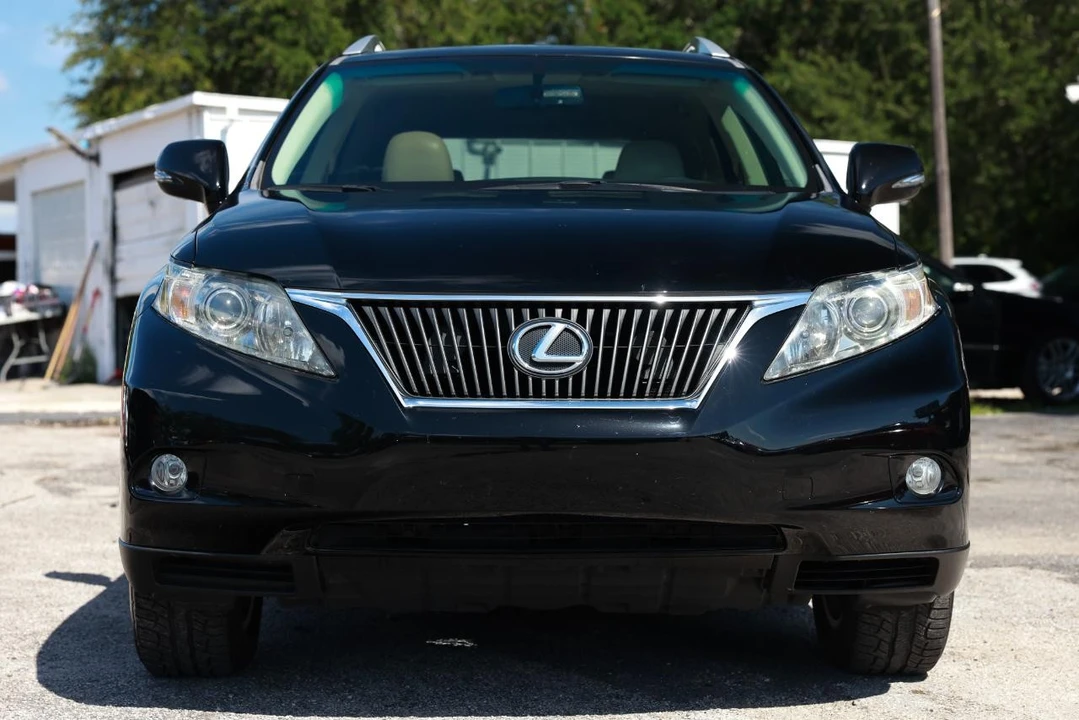 2010 Lexus RX 3rd Gen - Image 17 of 31