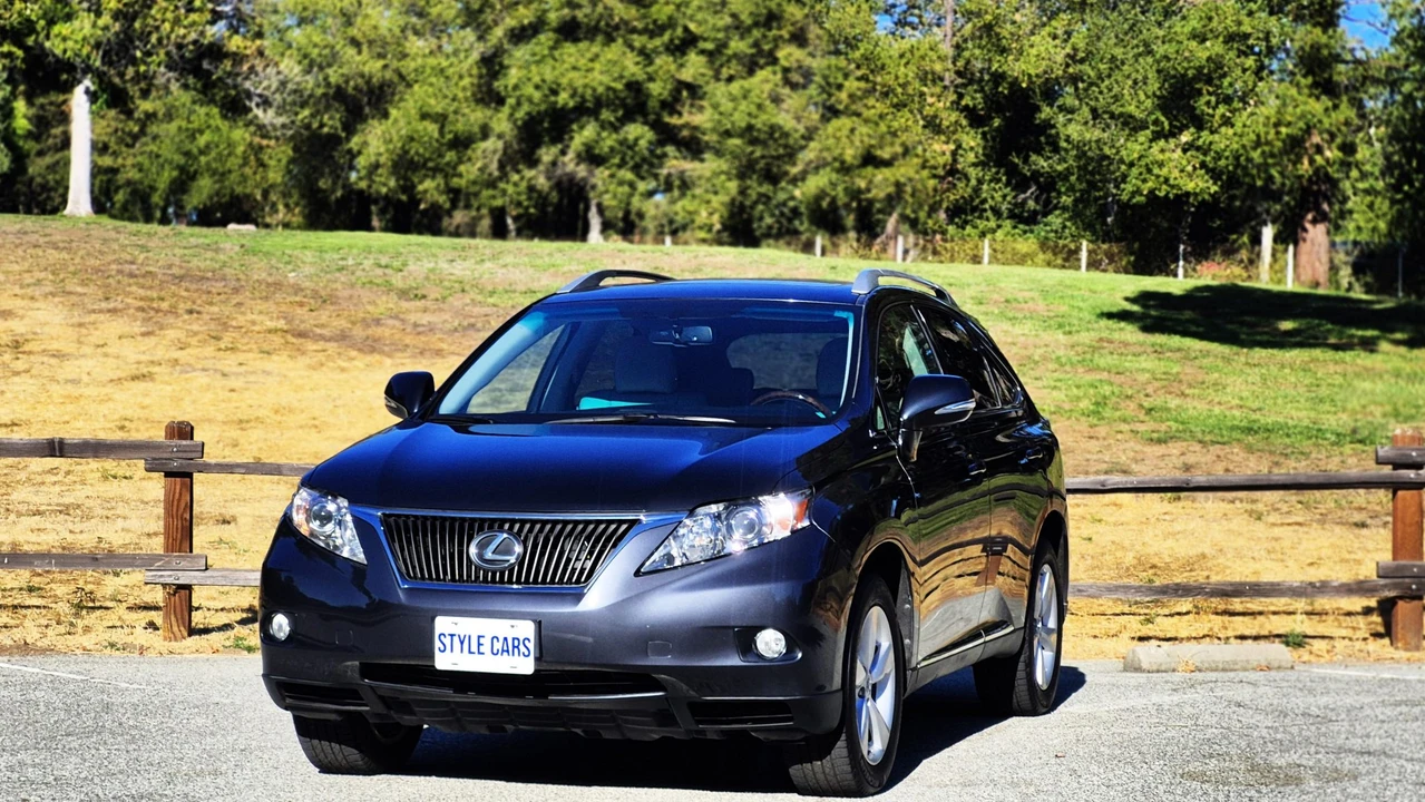 2010 Lexus RX 3rd Gen - Image 6 of 31