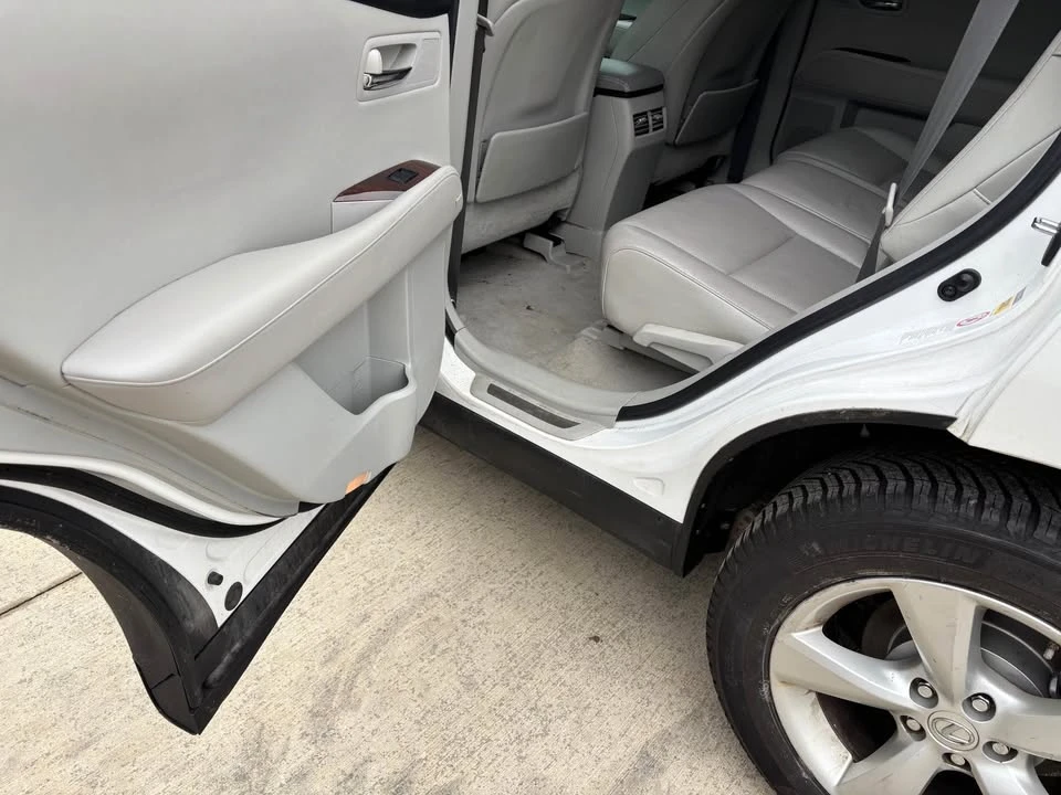 2010 Lexus RX 3rd Gen - Image 5 of 10