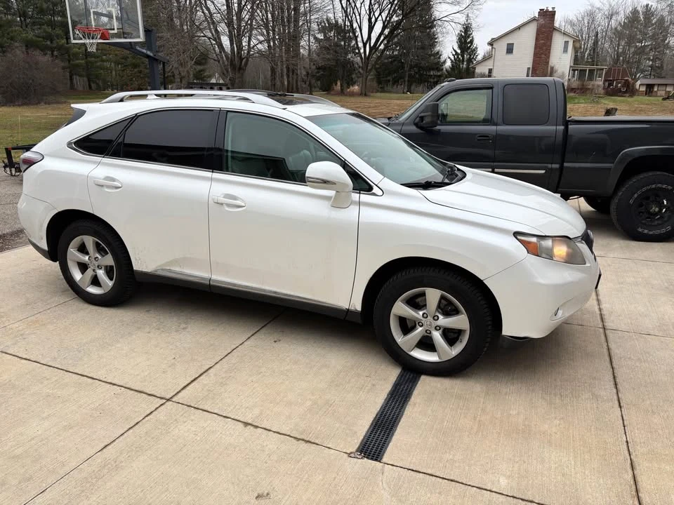 2010 Lexus RX 3rd Gen - Image 2 of 10