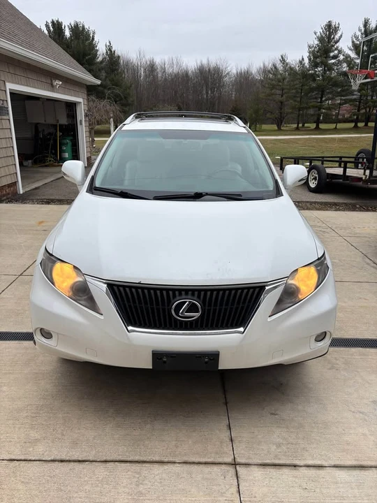 2010 Lexus RX 3rd Gen - Image 3 of 10
