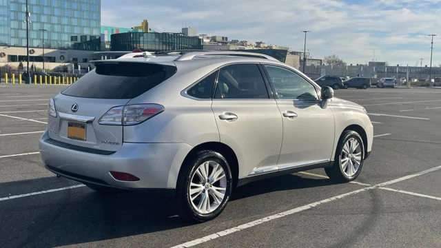 2010 Lexus RX 3rd Gen - Image 3 of 13