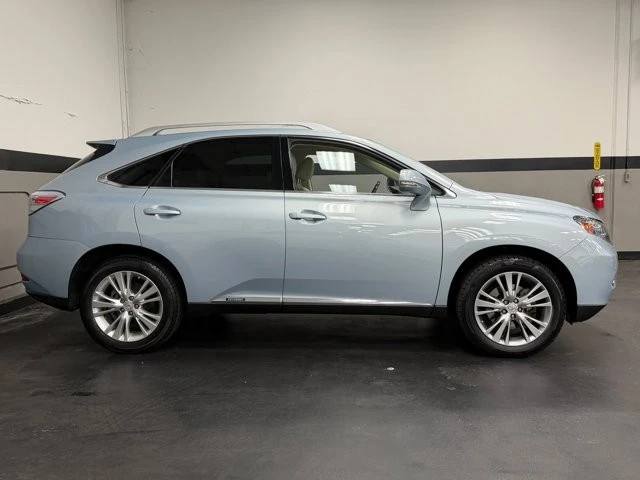 2010 Lexus RX 3rd Gen - Image 5 of 12