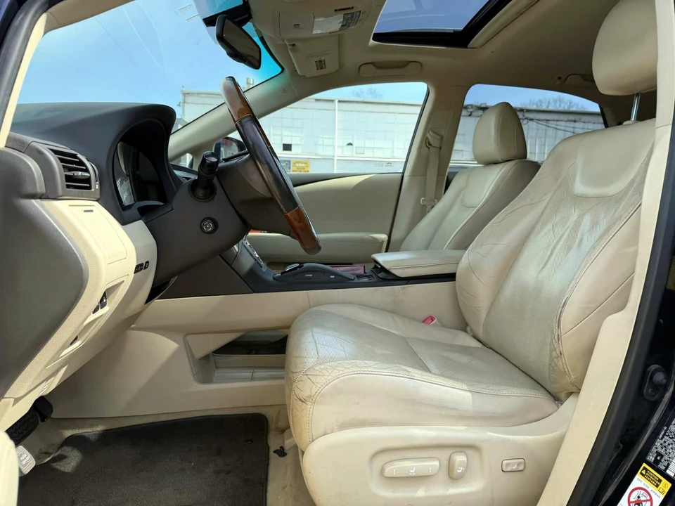 2010 Lexus RX 3rd Gen - Image 9 of 21