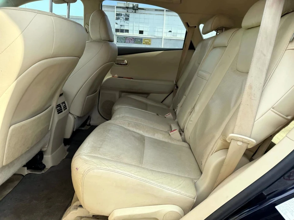 2010 Lexus RX 3rd Gen - Image 11 of 21