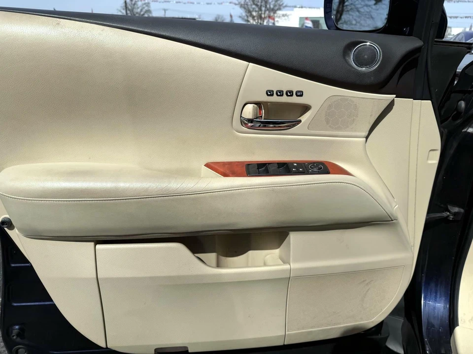 2010 Lexus RX 3rd Gen - Image 14 of 21