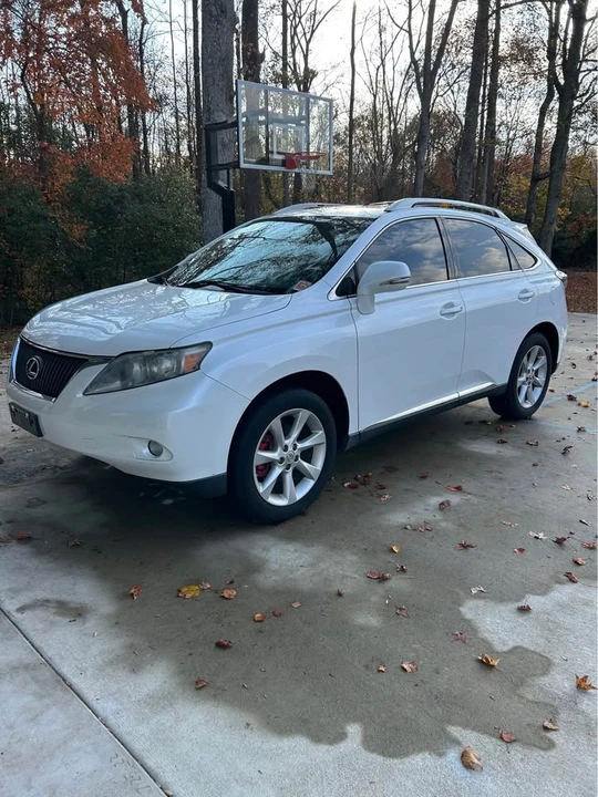2010 Lexus RX 3rd Gen - Image 2 of 9