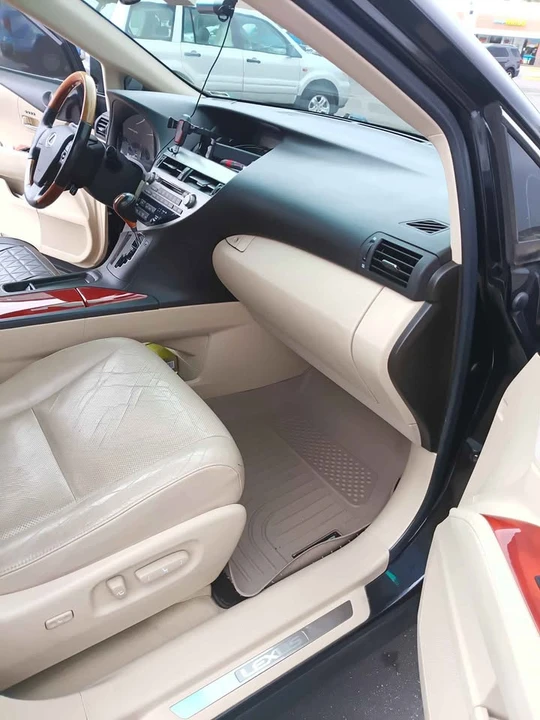 2010 Lexus RX 3rd Gen - Image 4 of 10