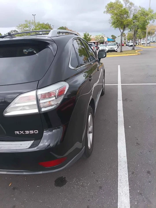 2010 Lexus RX 3rd Gen - Image 9 of 10
