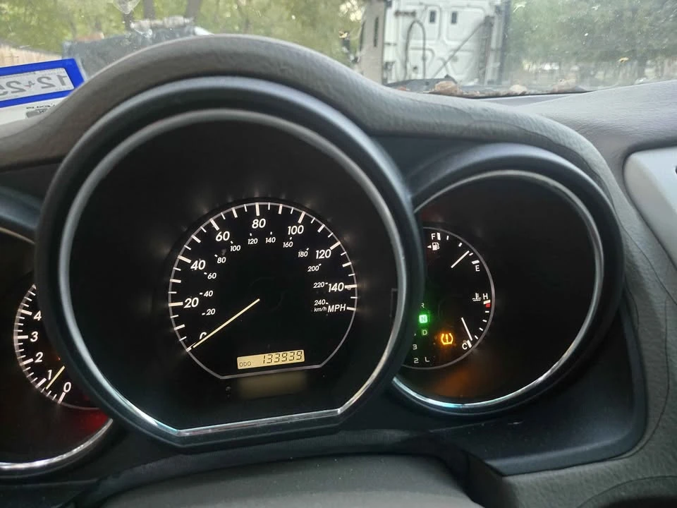 2010 Lexus RX 3rd Gen - Image 2 of 3