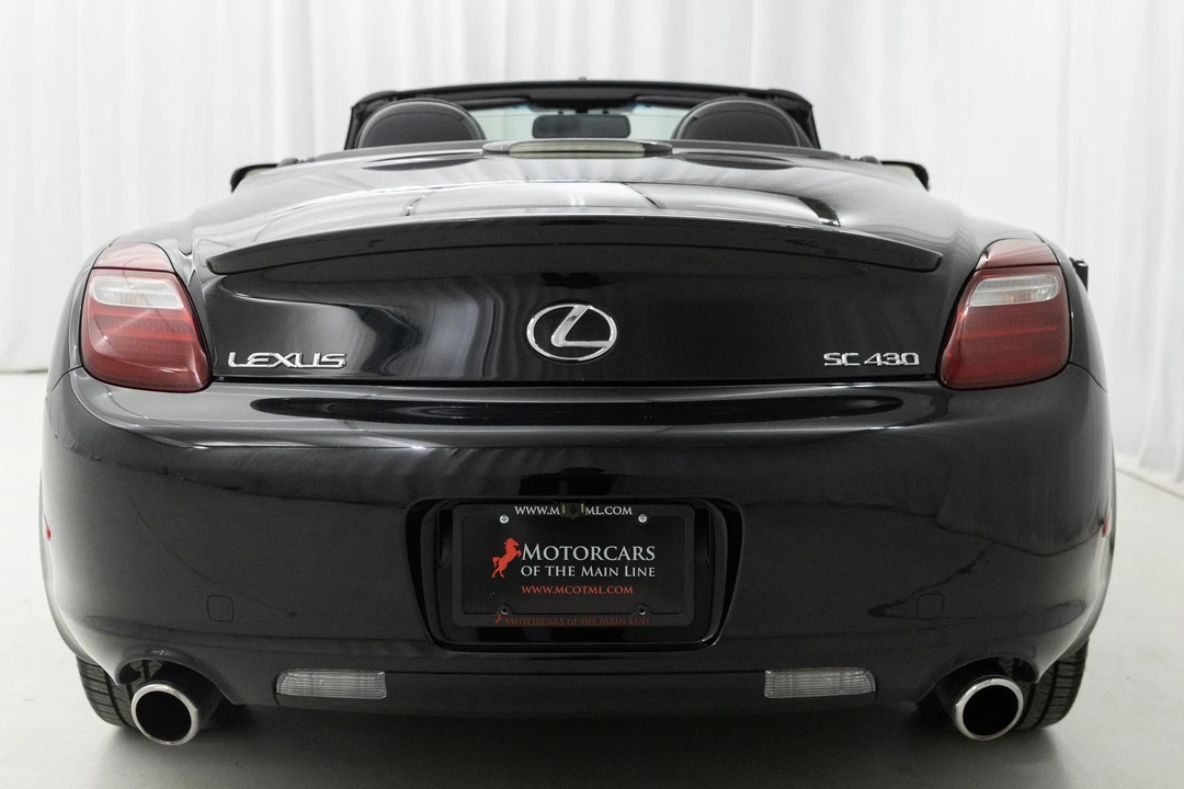 2010 Lexus SC430 - Image 12 of 31