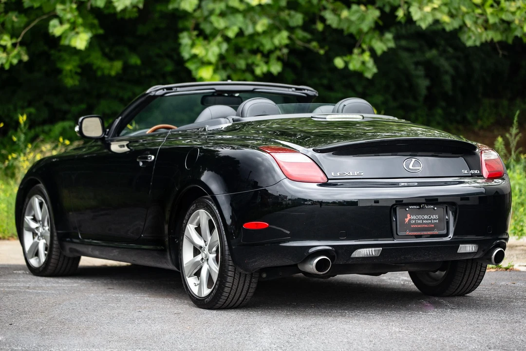 2010 Lexus SC430 - Image 4 of 31