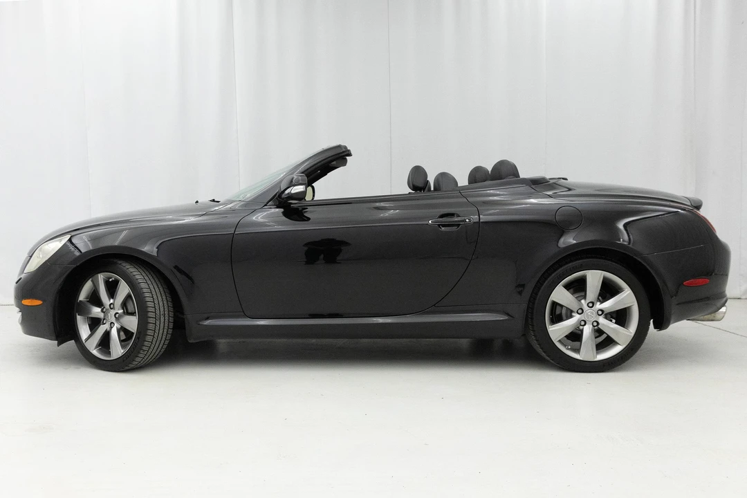 2010 Lexus SC430 - Image 9 of 31