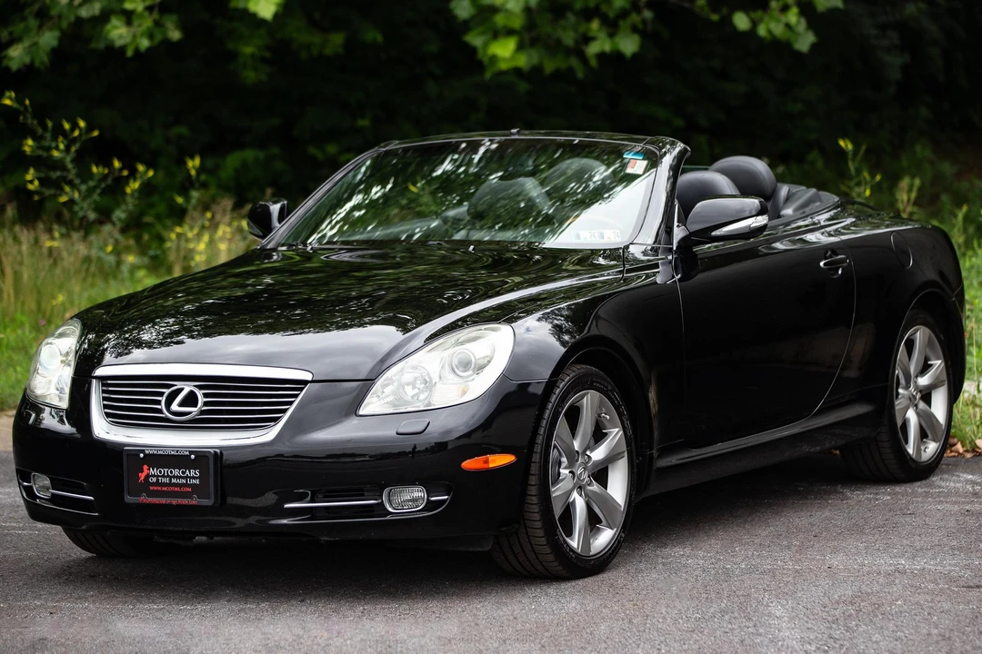 2010 Lexus SC430 - Image 19 of 31