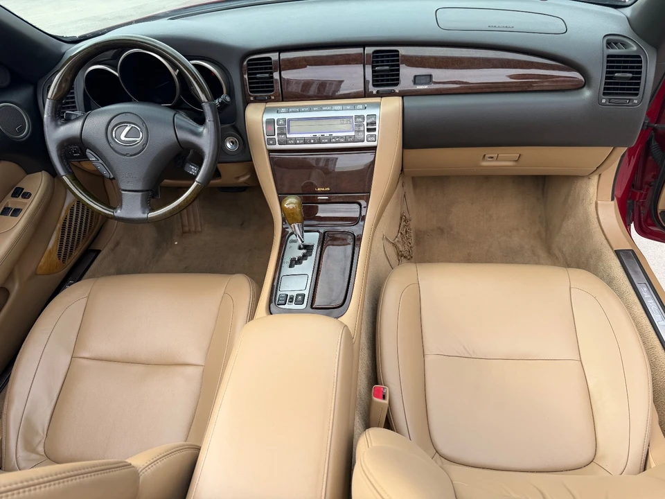 2010 Lexus SC430 - Image 13 of 21