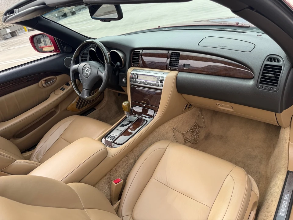 2010 Lexus SC430 - Image 17 of 21
