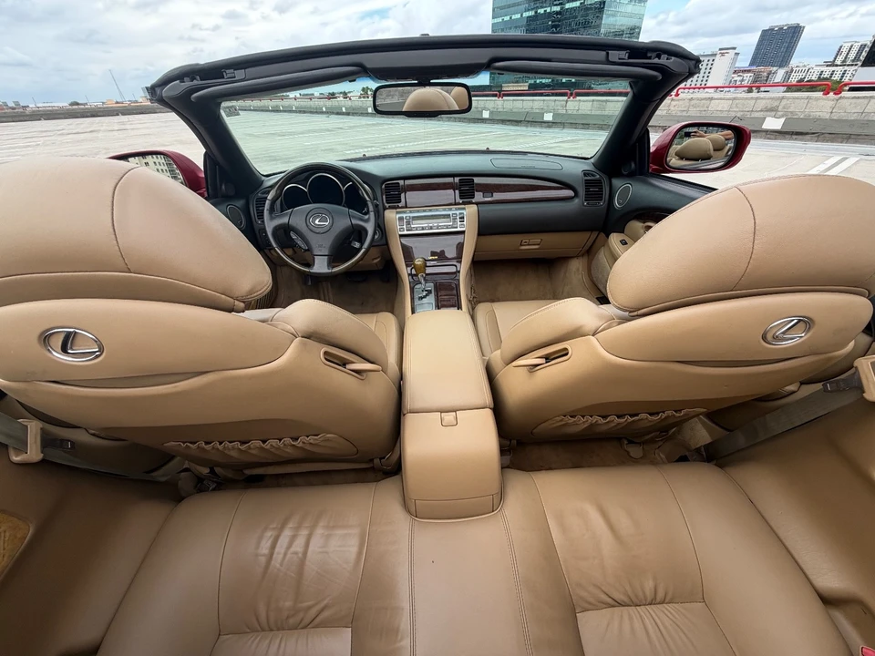2010 Lexus SC430 - Image 21 of 21