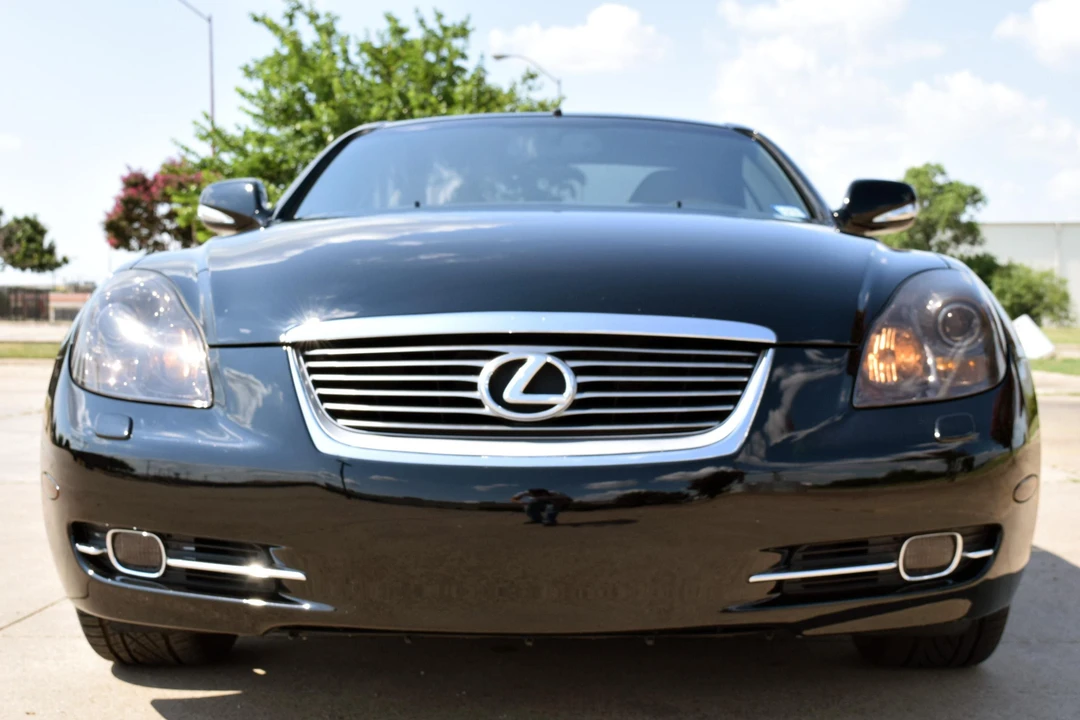 2010 Lexus SC430 - Image 2 of 6