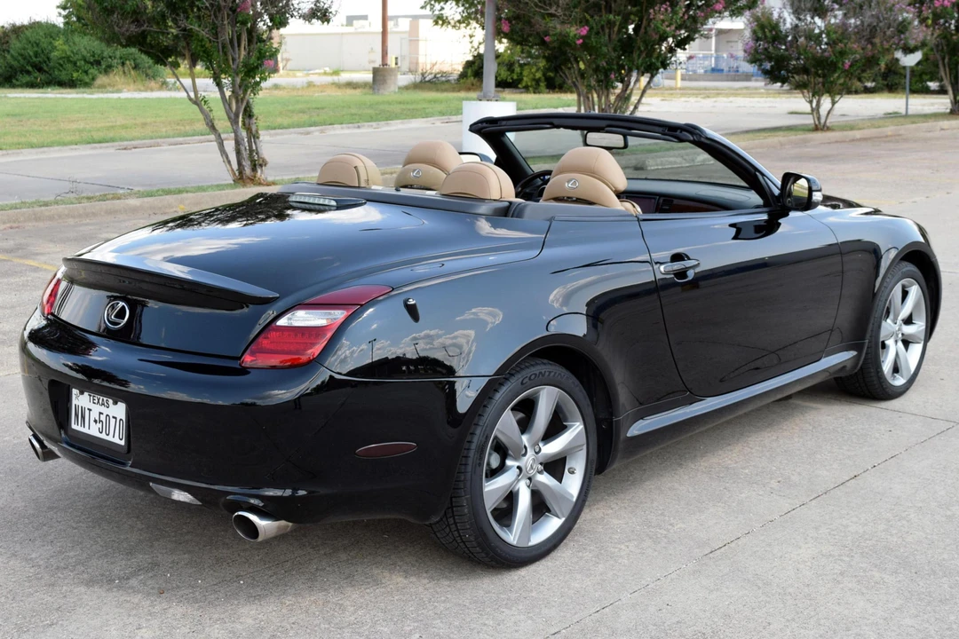 2010 Lexus SC430 - Image 4 of 6