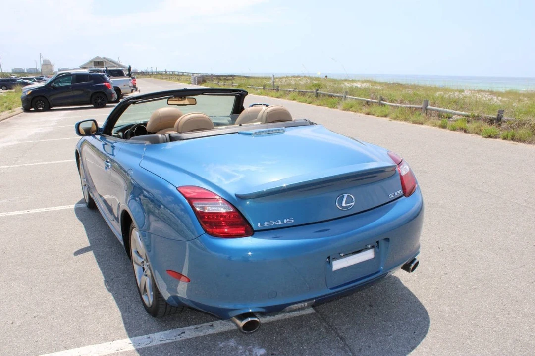 2010 Lexus SC430 - Image 12 of 31