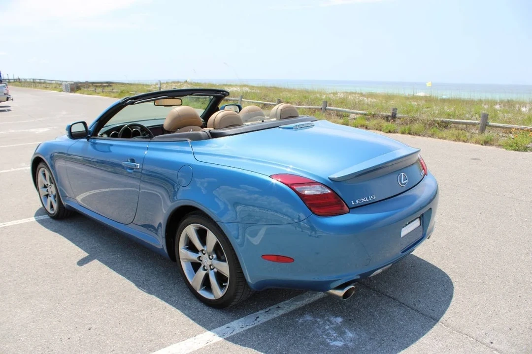 2010 Lexus SC430 - Image 10 of 21