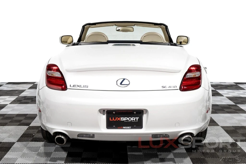 2010 Lexus SC430 - Image 13 of 21