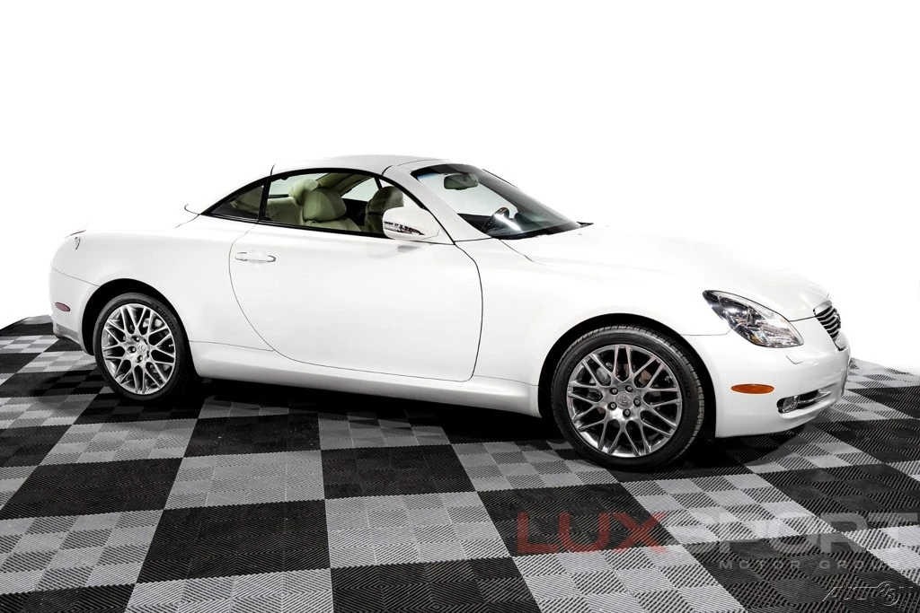 2010 Lexus SC430 - Image 2 of 21